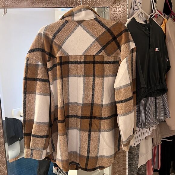 Urban Daizy Thick Flannel Shacket L - Picture 4 of 6